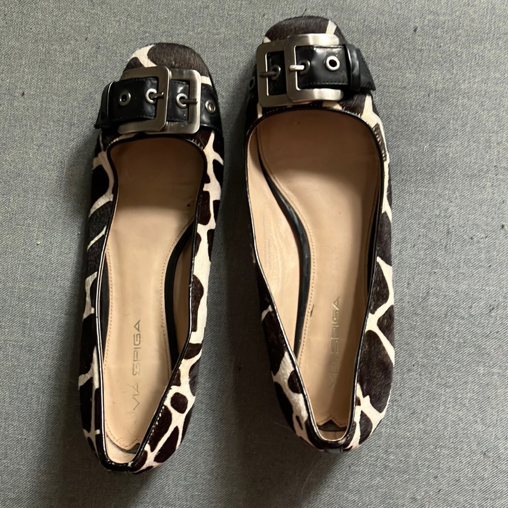 Romcom core! Pony hair via spiga ballet flats 🥰 vintage sz 7.5